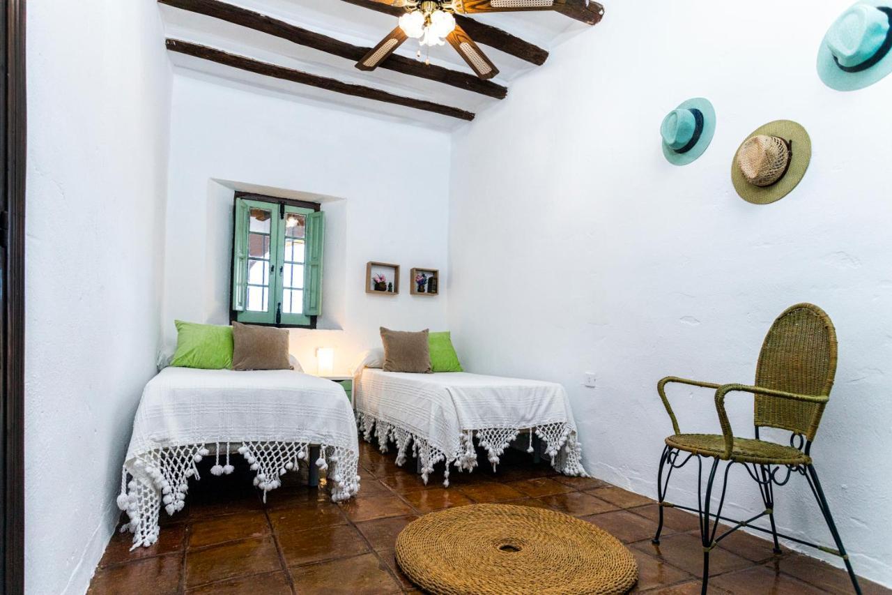 Villa Casa El Lagarillo con Piscina privada Alcaucín Exterior foto